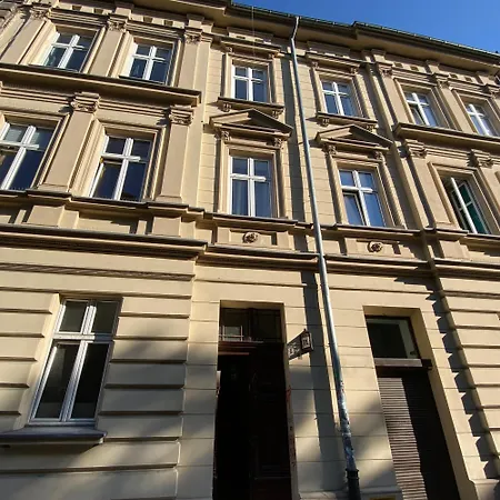 Near Old Town Апартаменты Краков