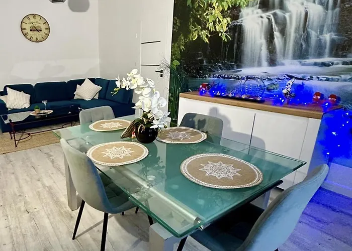 Near Old Town Апартаменты Краков