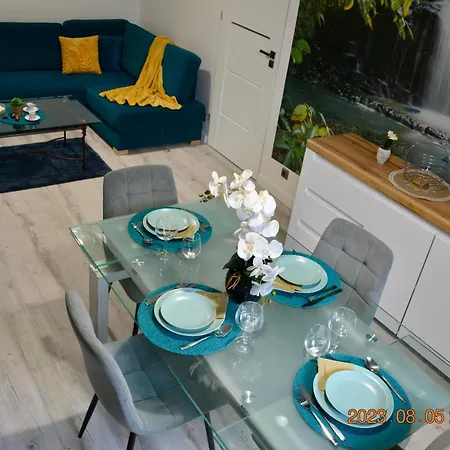 Near Old Town アパート